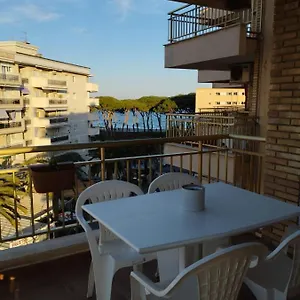 Seafront Pineda Apartamento