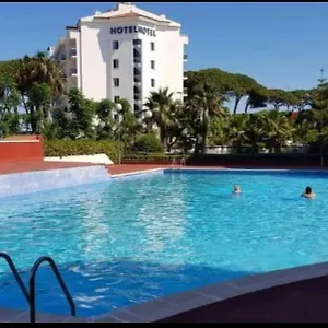 New! Seaview-vistas Al Mar Con Piscina En Apartamento