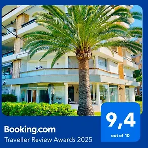 Piso Delante De La Playa Con 2 Apartamento